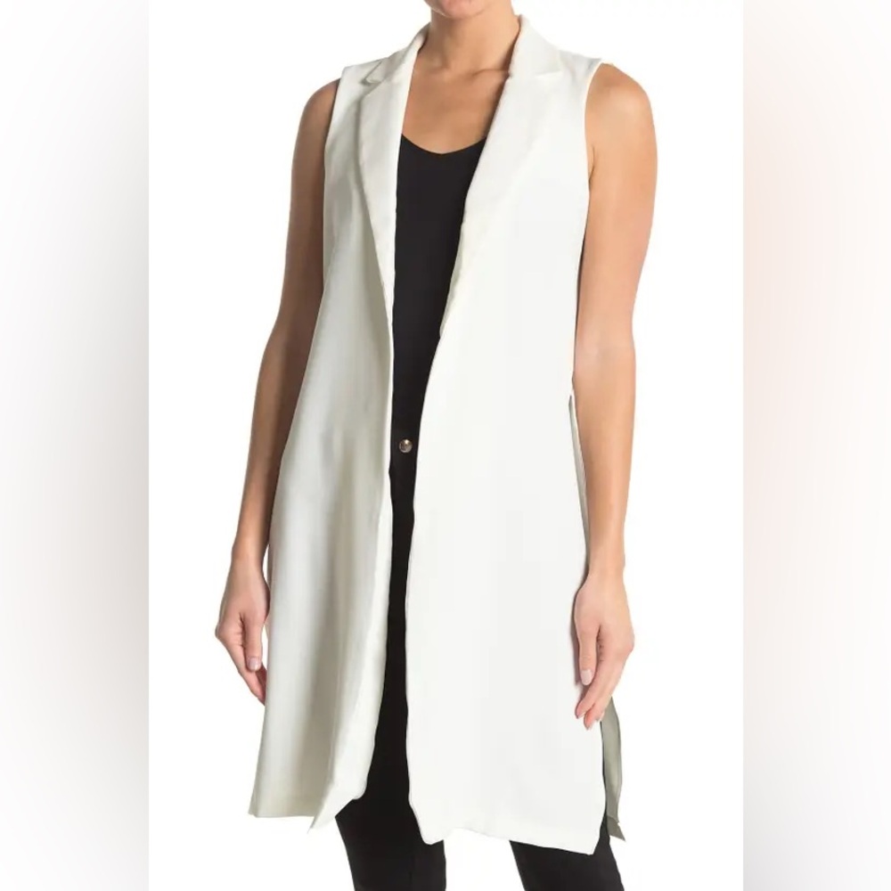 TAHARI Notch Lapel Side Slit Vest